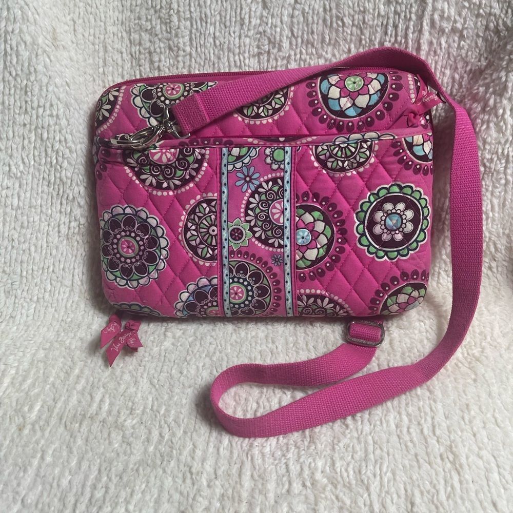 Vera Bradley Pink Cupcake Hard Shell Laptop Travel Bag Quilted Fabric.